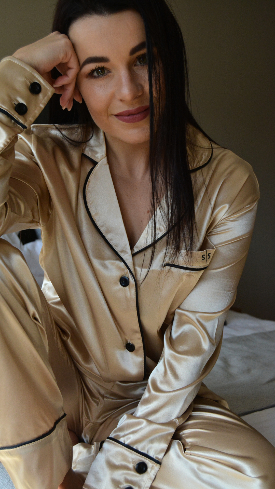 Luxury Long Sleeve Satin Nightwear - Champagne