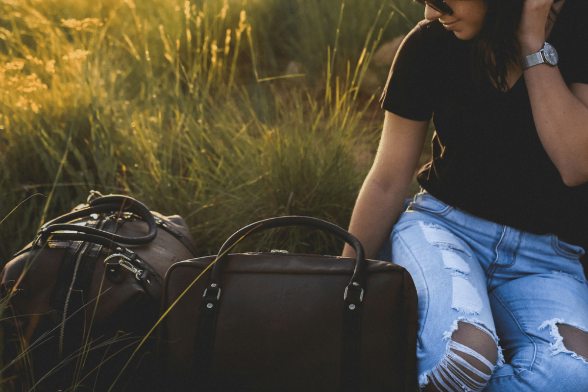 How to Pack for a Weekend Getaway - SWISH AND SWANK