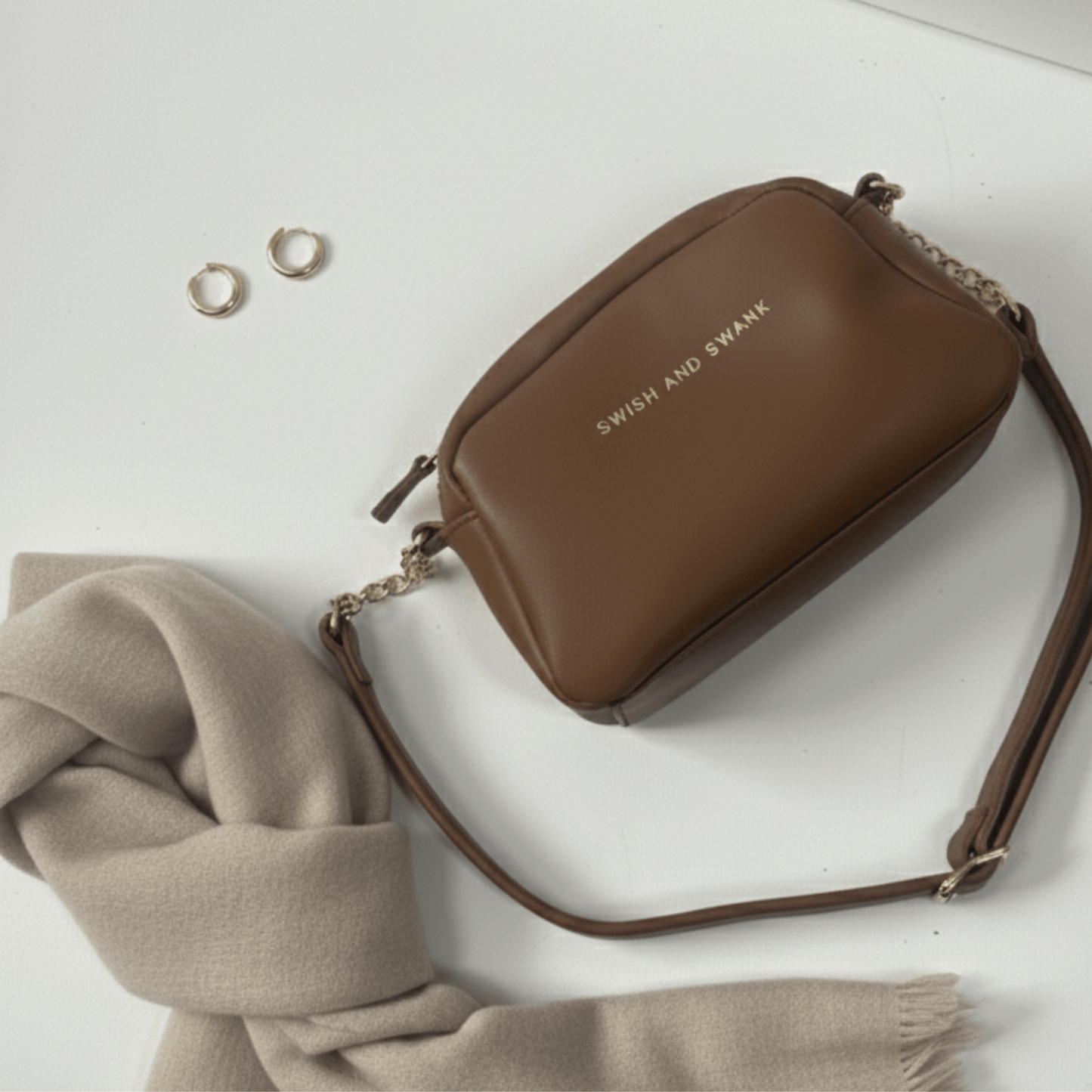 The Chain Bag 2.0 - SWISH AND SWANK