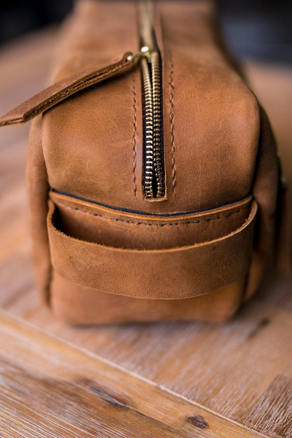 Unisex Genuine Leather Toiletry Bag - SWISH AND SWANK