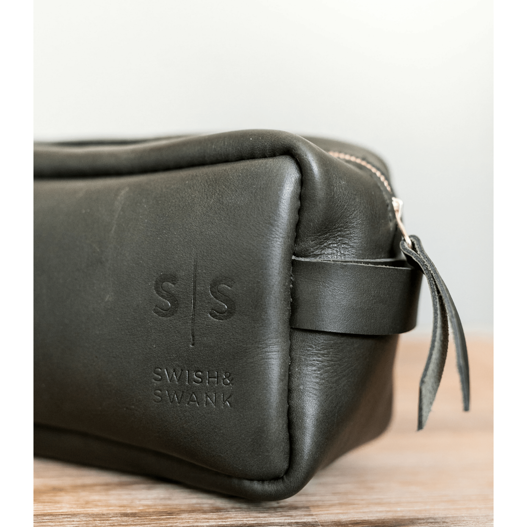 Unisex Genuine Leather Toiletry Bag - SWISH AND SWANK