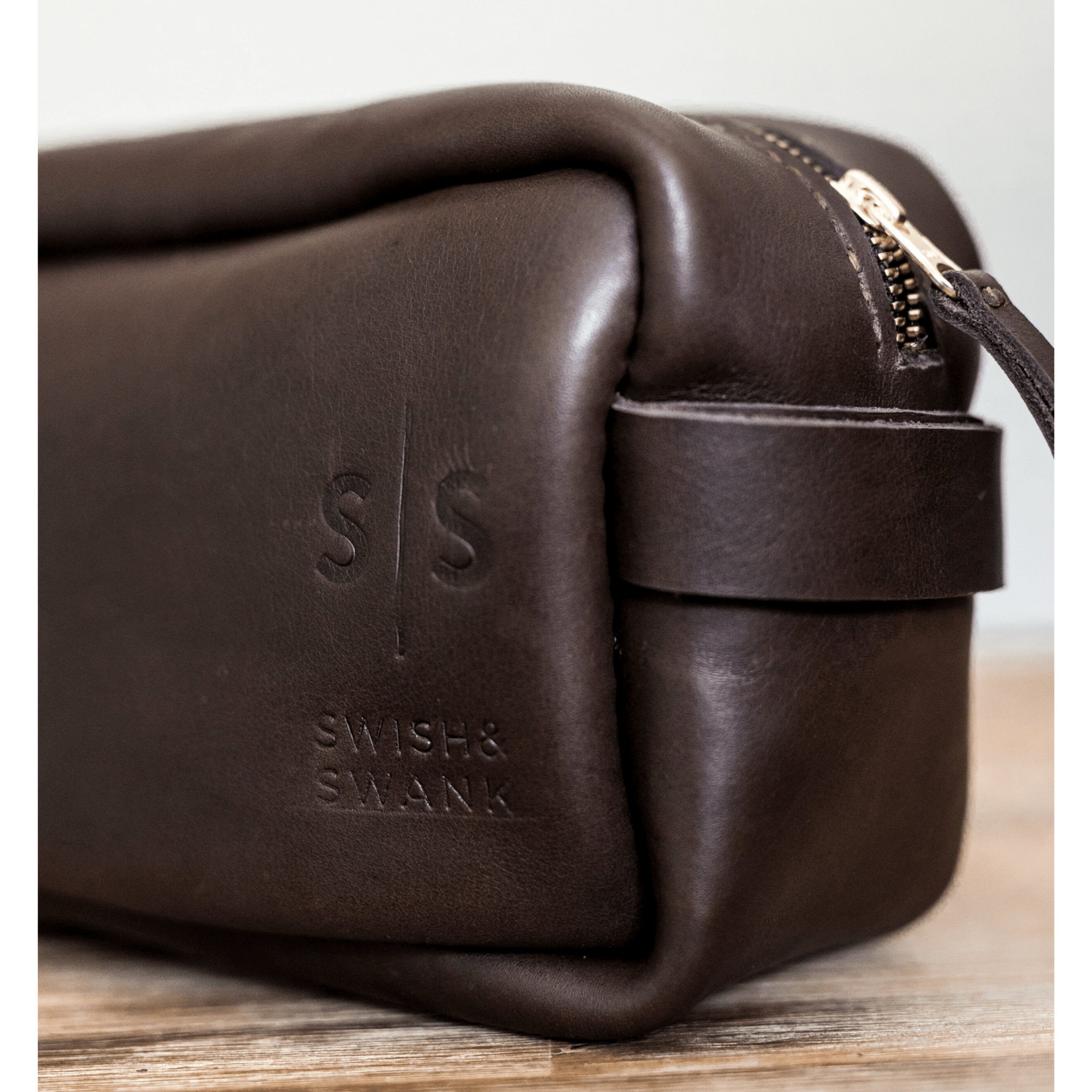 Unisex Genuine Leather Toiletry Bag - SWISH AND SWANK